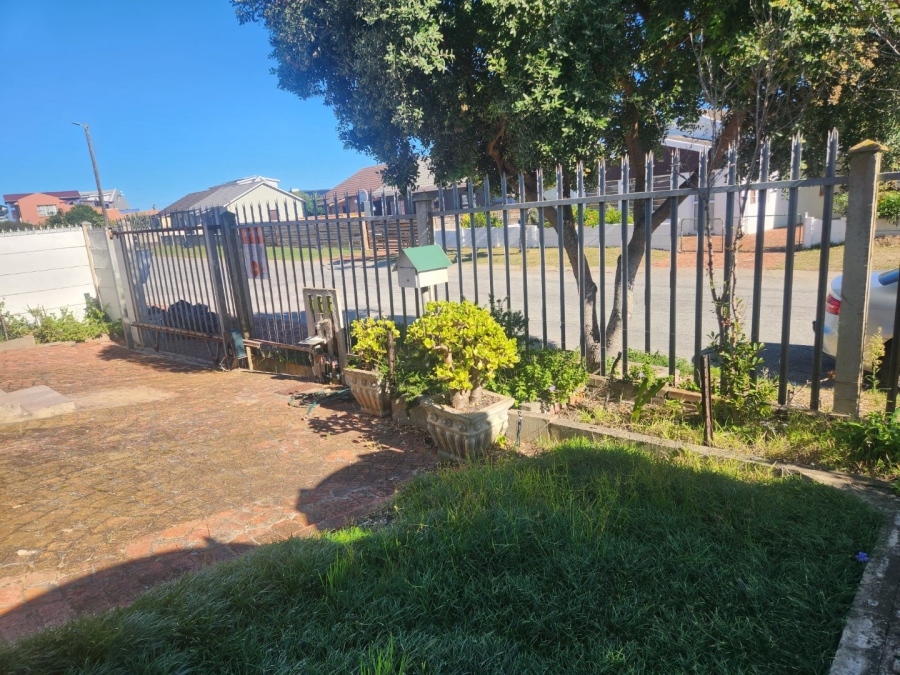 3 Bedroom Property for Sale in Kleinkrantz Western Cape